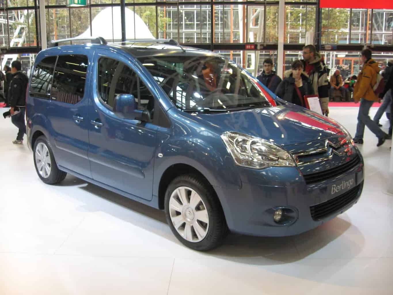 Семейный автомобиль Citroen Berlingo