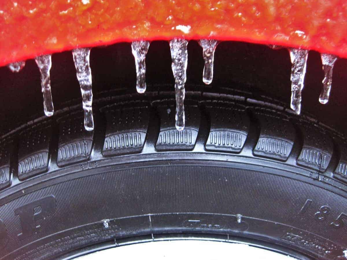 cold-winter-wheel-frost-ice-frozen-1054902-pxhere.com
