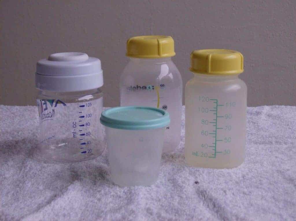 Storing breastmilk