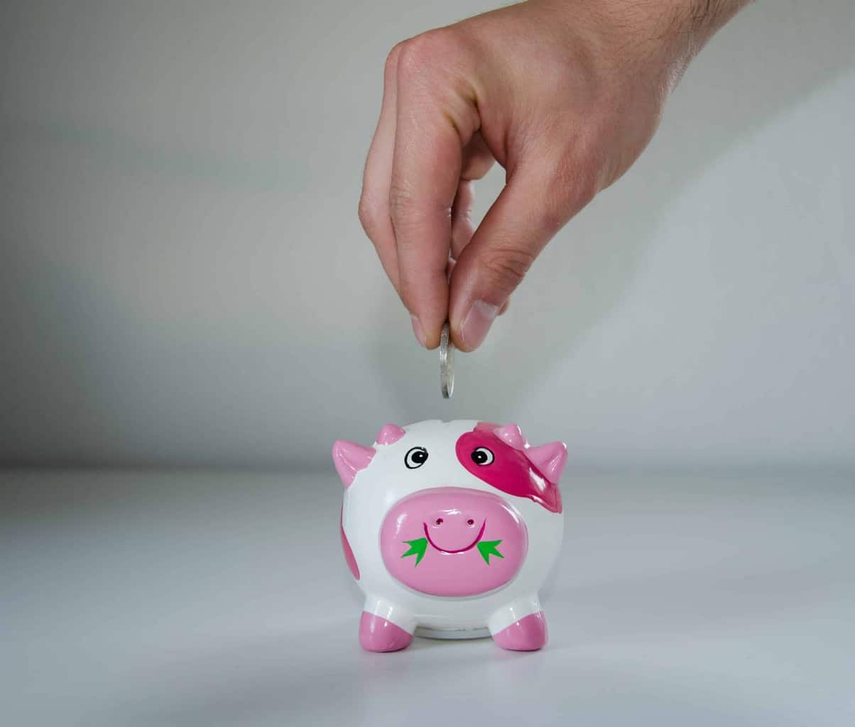 Living Frugal: 3 Important Things to Remember When Creating an Emergency Savings Fund