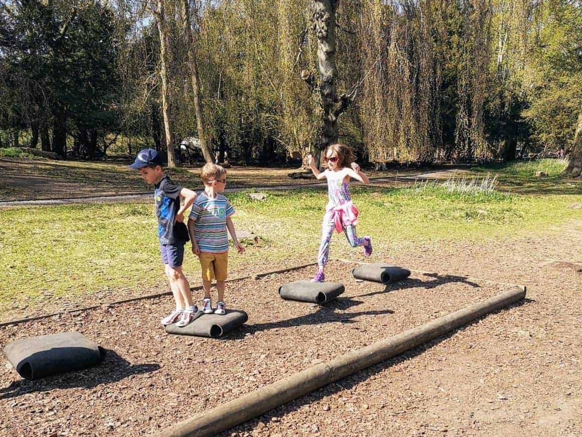 Kids on stepping blocks