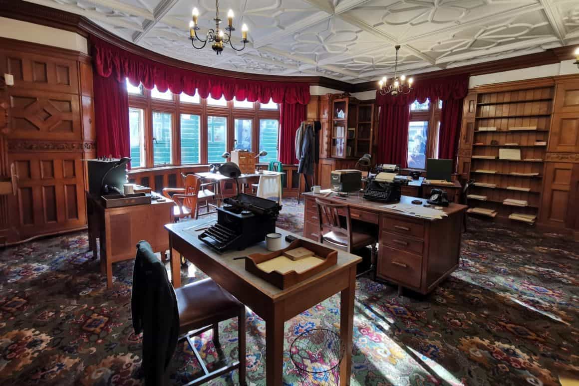 Commander Denniston's office