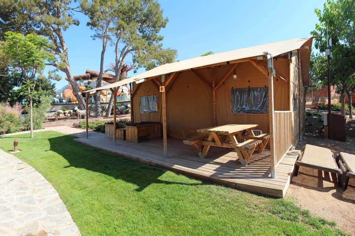 big-big-grandsafaritent1-campingresort-sanguli-salou960516