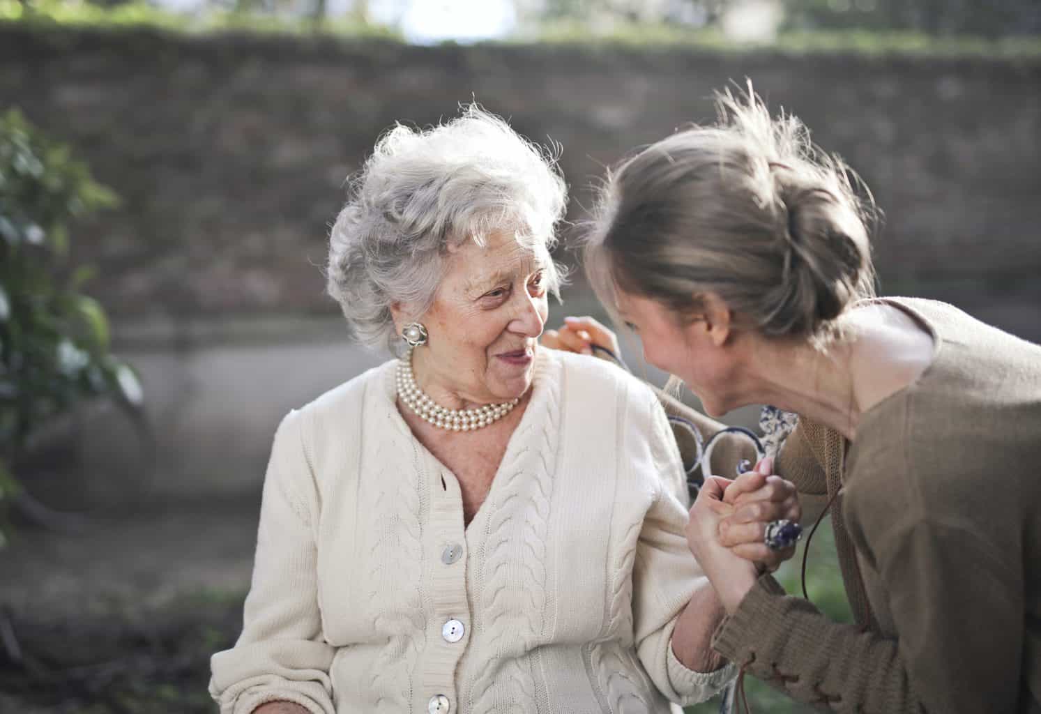 7 tips to minimise COVID-19 risk for elderly parents
