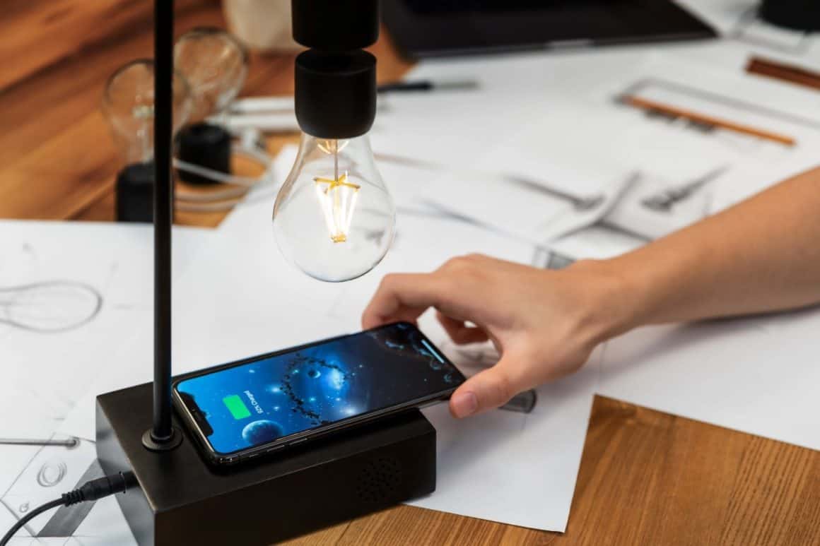 Gifts for Gadget Lovers: Gravita, the Levitating Lamp