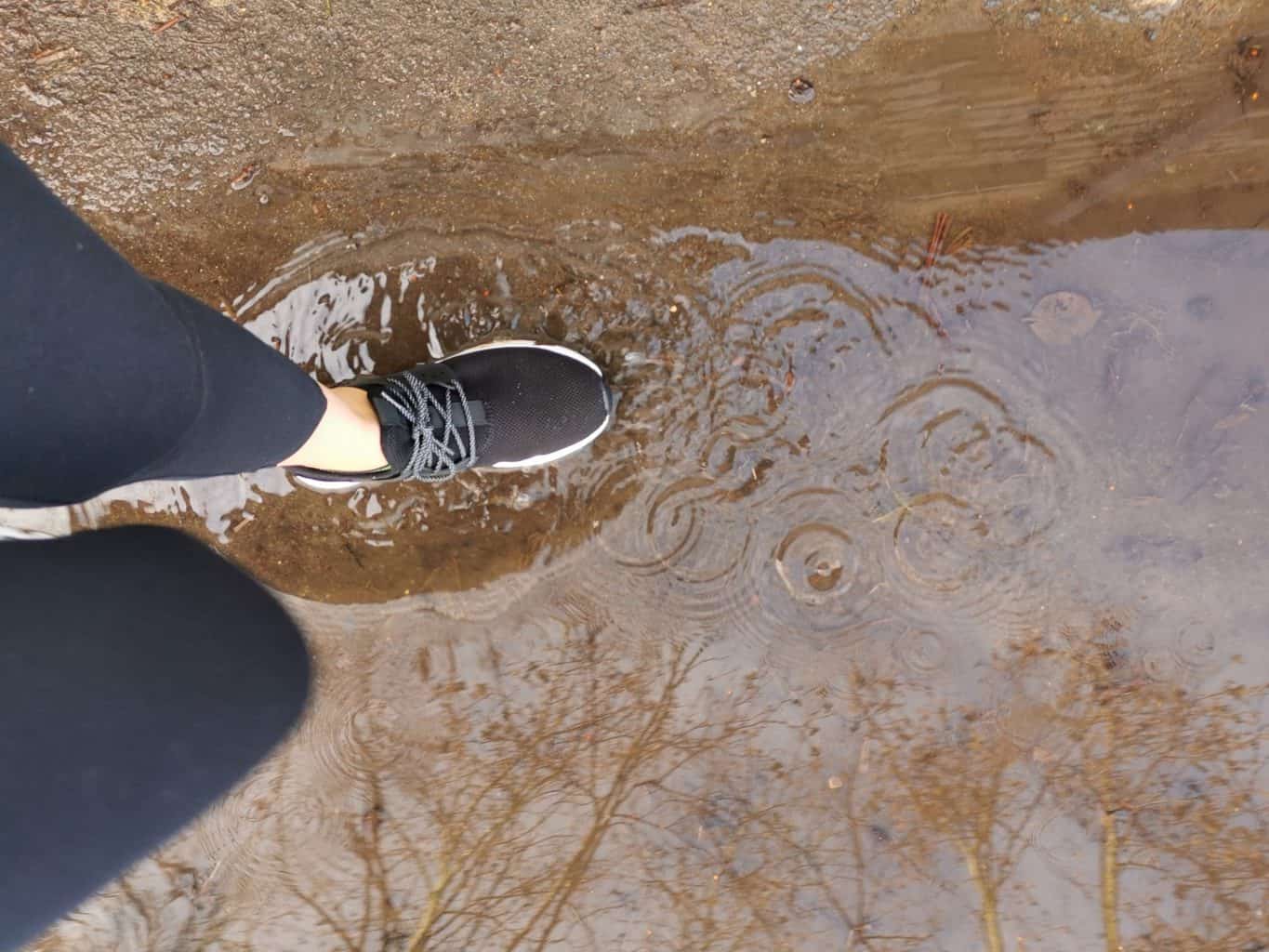 Loom Eco-Friendly Waterproof shoe Review #Ad 3