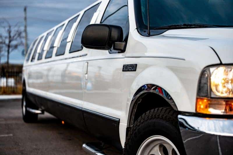 Reasons Why You Might Want to Hire a Limousine 2