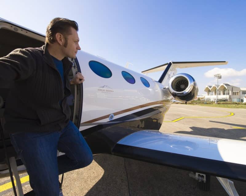 5 Things To Know Before Flying In A Private Jet 1