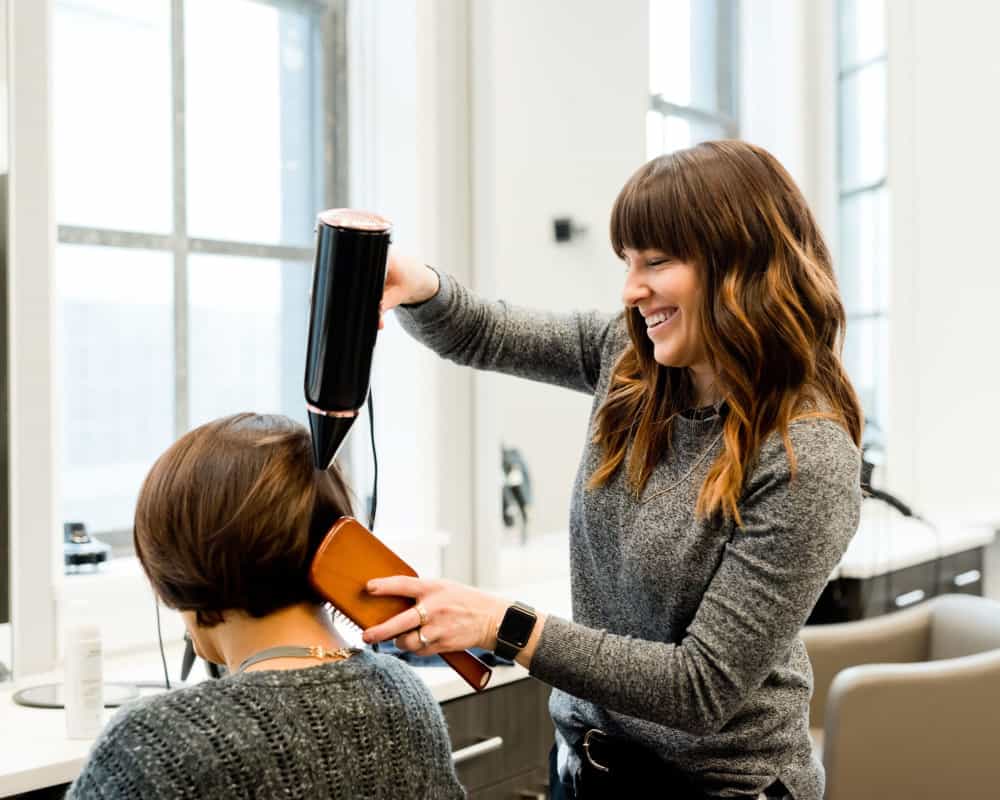 7 Important Things Every Hairstylist Should Remember to Do Mummy
