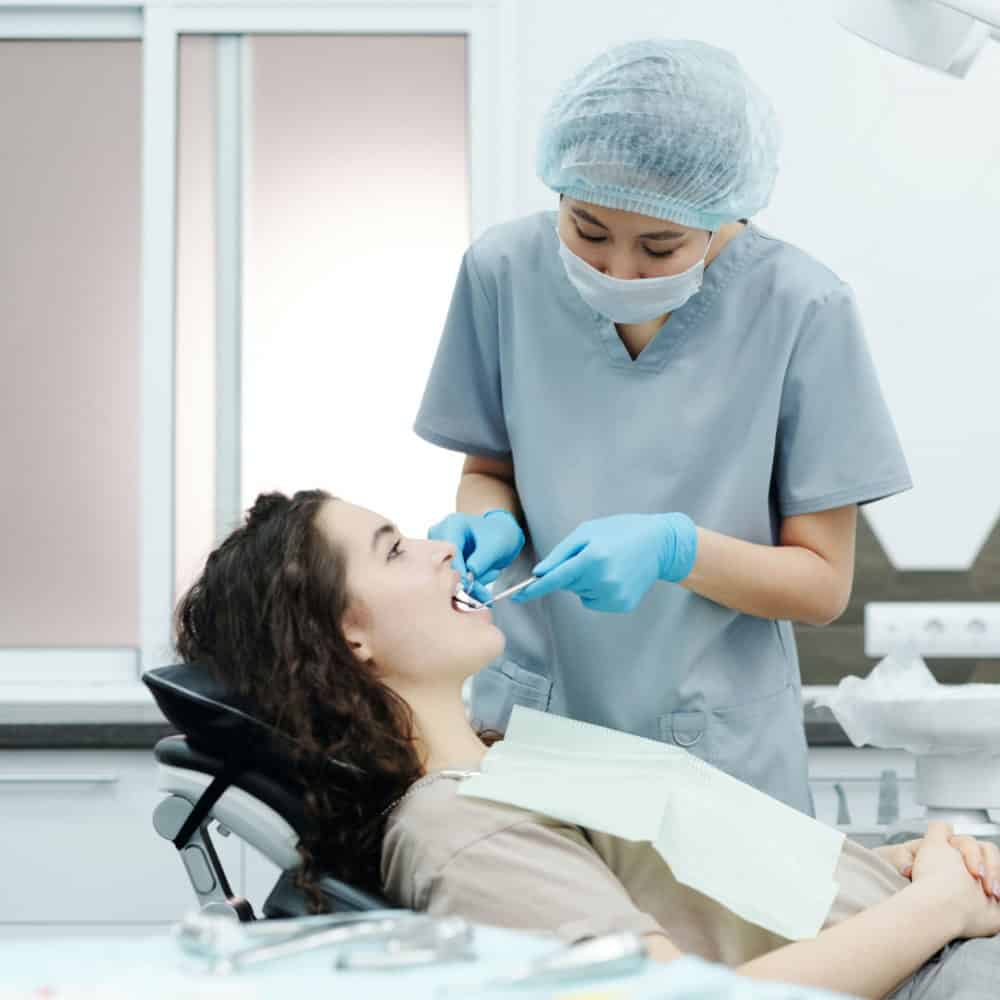 Making A Tooth Extraction Less Stressful