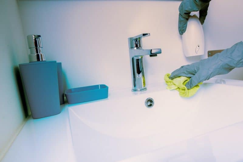 6 Essential Tips for Good Family Bathroom Hygiene 2