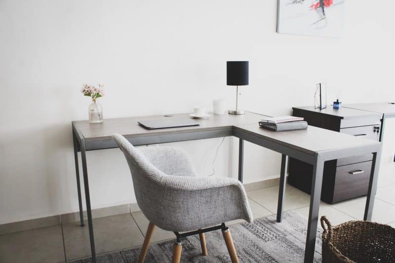 How to Set Up a Home Office that Boosts Productivity 2