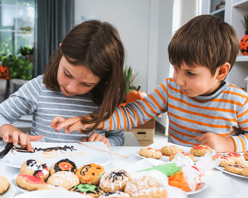 cake decorating