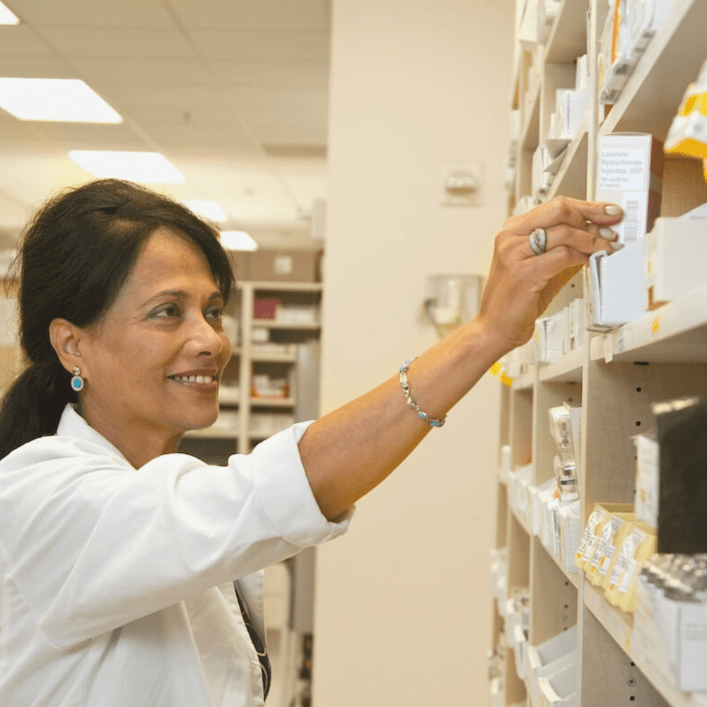 Become A Pharmacy Technician