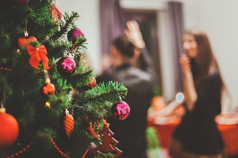 10 Amazing Tips for Planning a Holiday Party 1