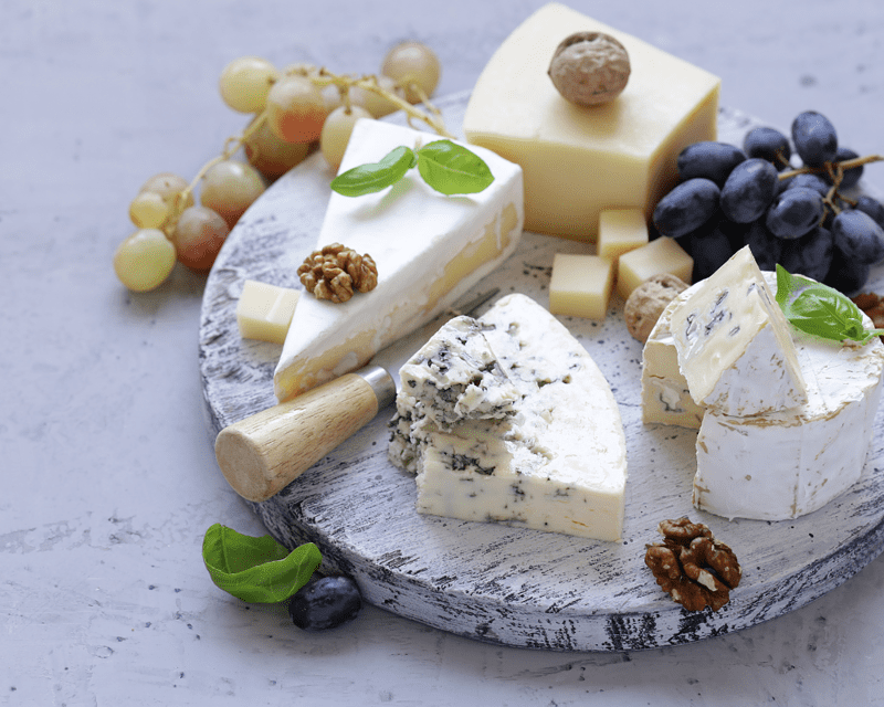 Gourmet cheese board