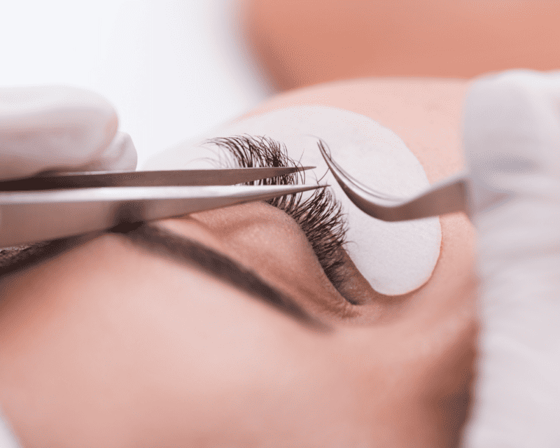 Eyelash extension