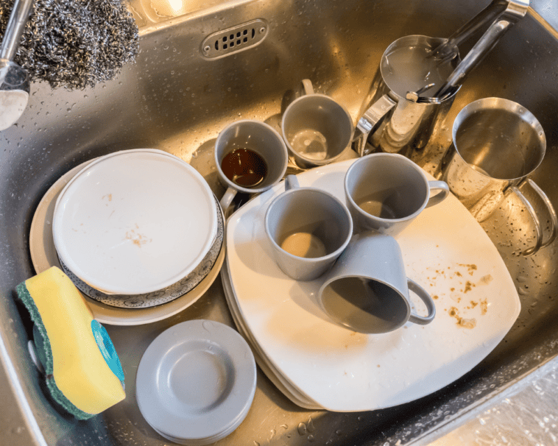 Why You Should Never Let Dirty Dishes Soak in the Sink