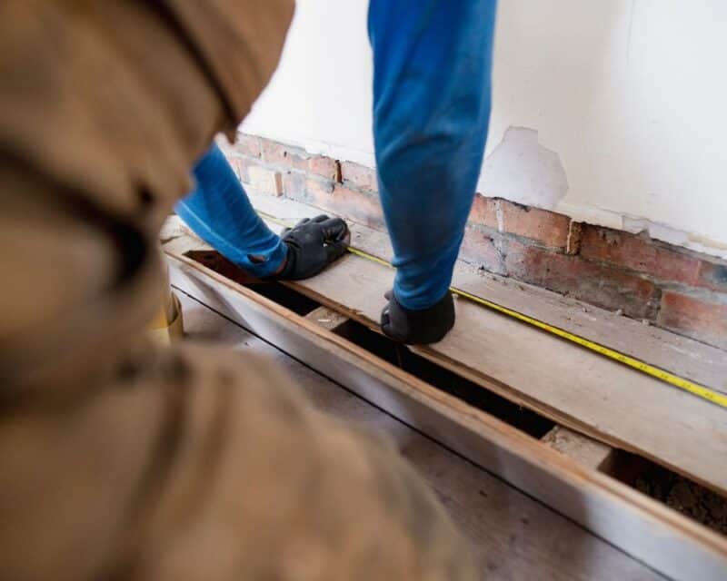 Repair floorboards