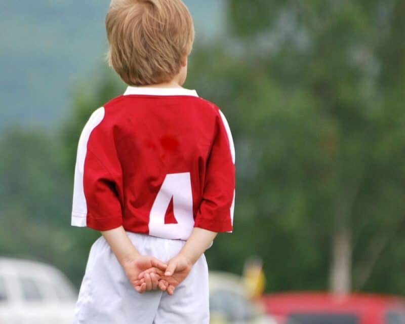 How To Encourage Confidence In Your Shy Child 2